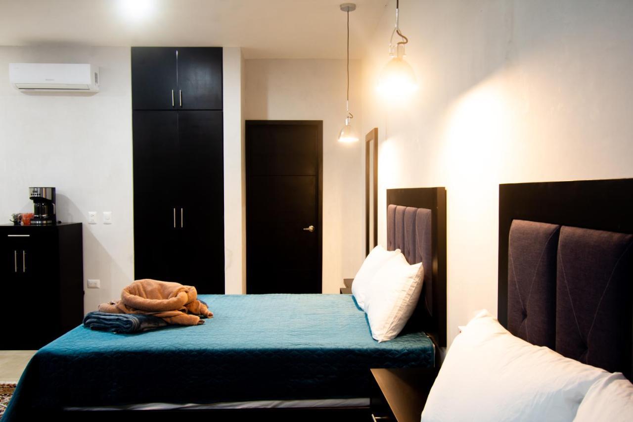 Hotel Casa Tortuga Tulum - Cenotes Park Inclusive Bagian luar foto A bedroom in a serviced apartment in Lagos, Nigeria
