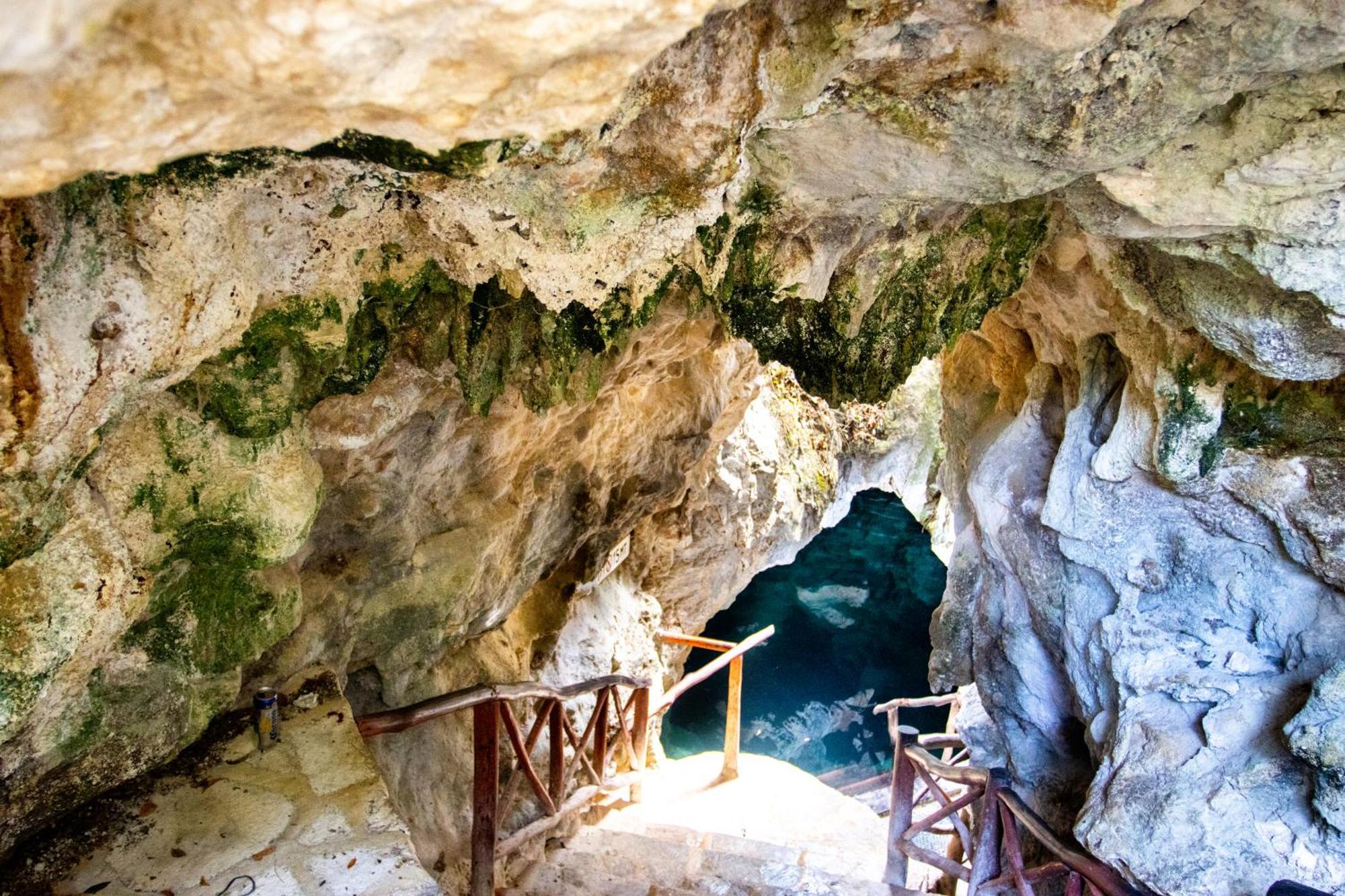 Hotel Casa Tortuga Tulum - Cenotes Park Inclusive Bagian luar foto Entrance to Cenote