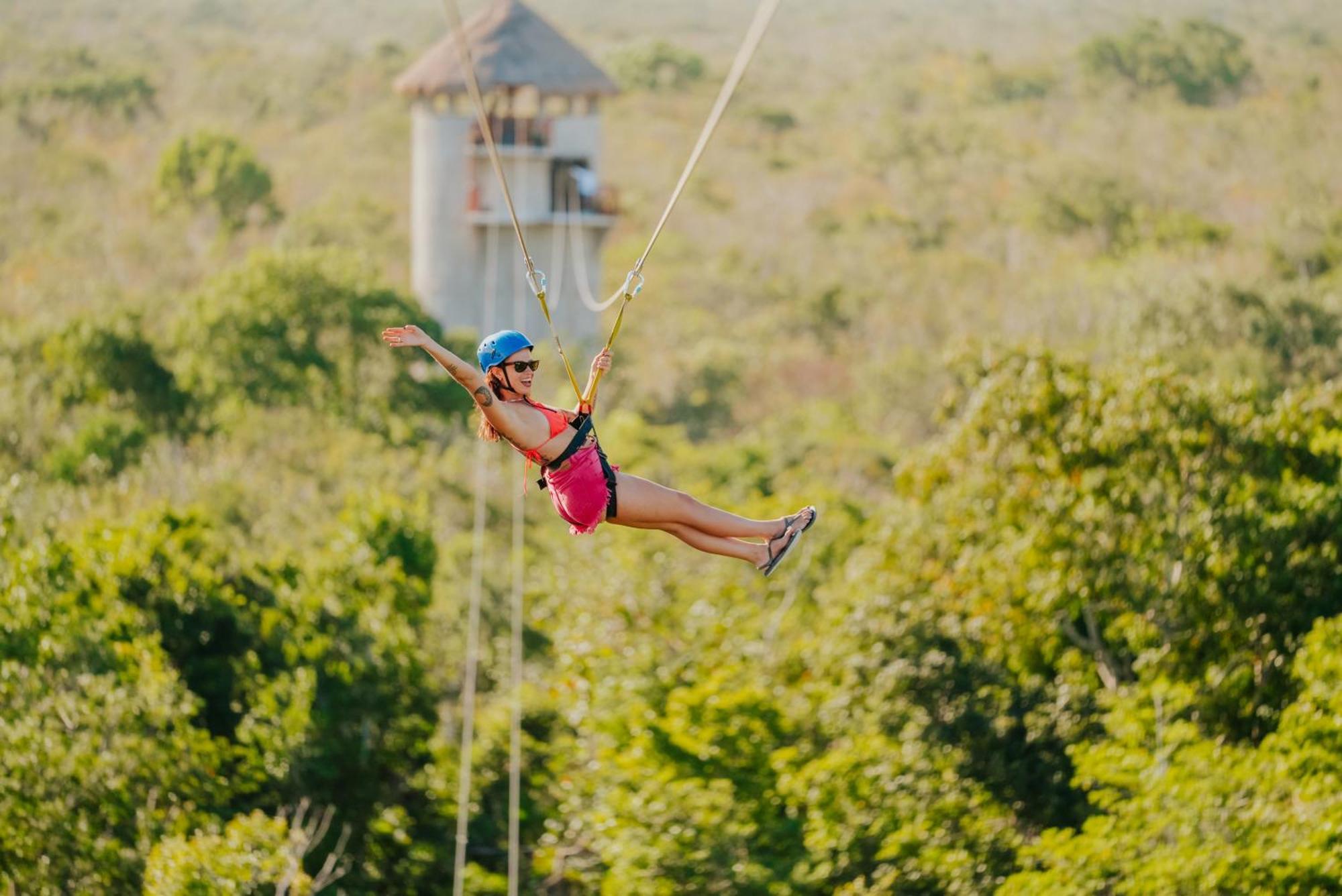 Hotel Casa Tortuga Tulum - Cenotes Park Inclusive Bagian luar foto Zip-lining at Xel-Há
